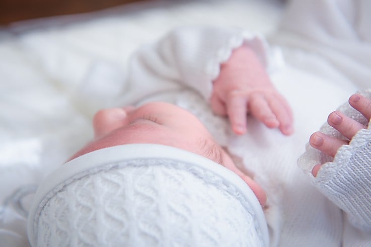 Baby looking away baby before circumcision by Rabbi Shmuel Katz